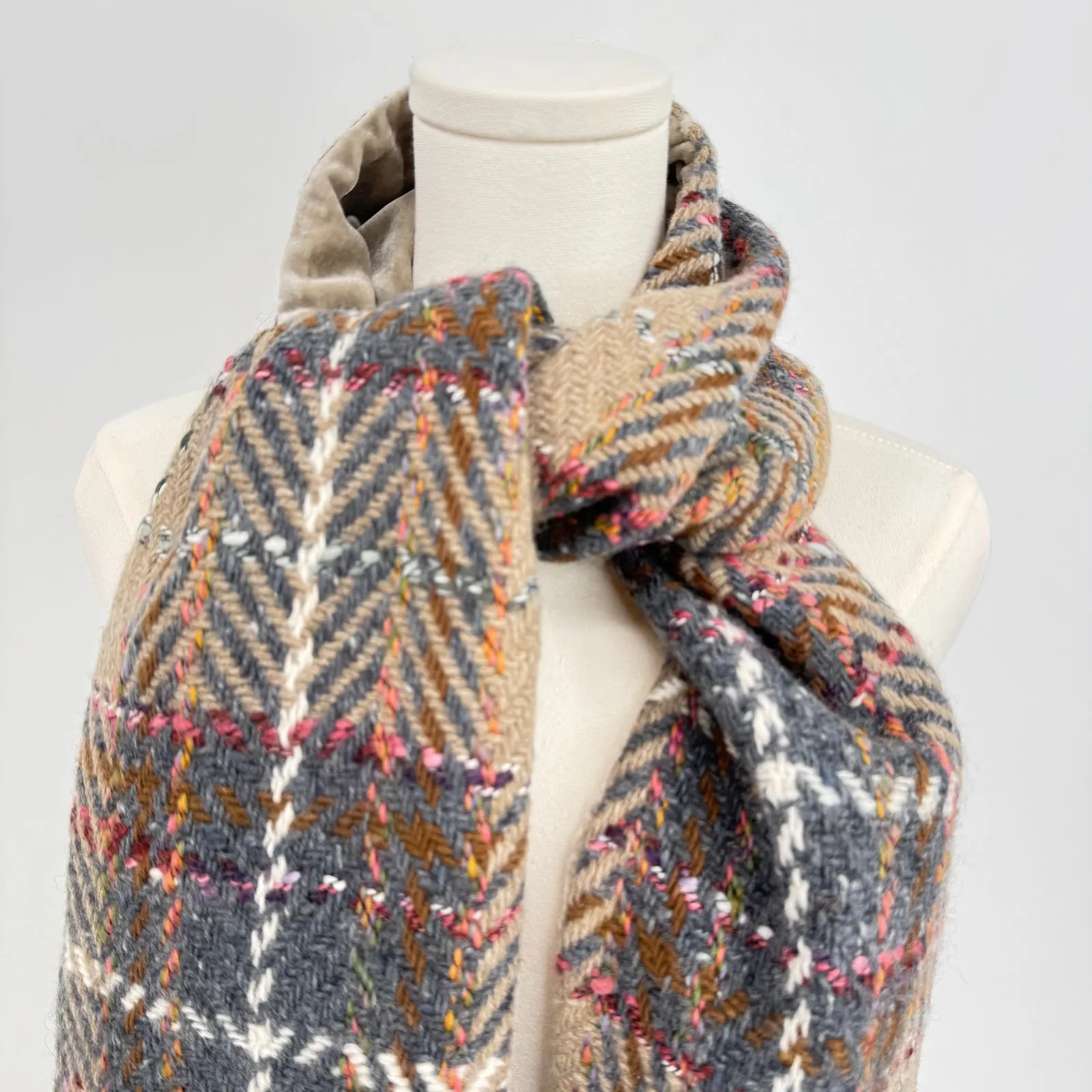 Donegal scarf 100% pure new wool silk blend fringe plaid velvet lined earthy tan - Image 2