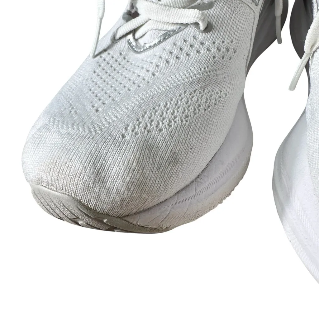 Asics Gel Nimbus 26 Performance Running Shoes Women's 7.5 White Platinum Silver - Image 5