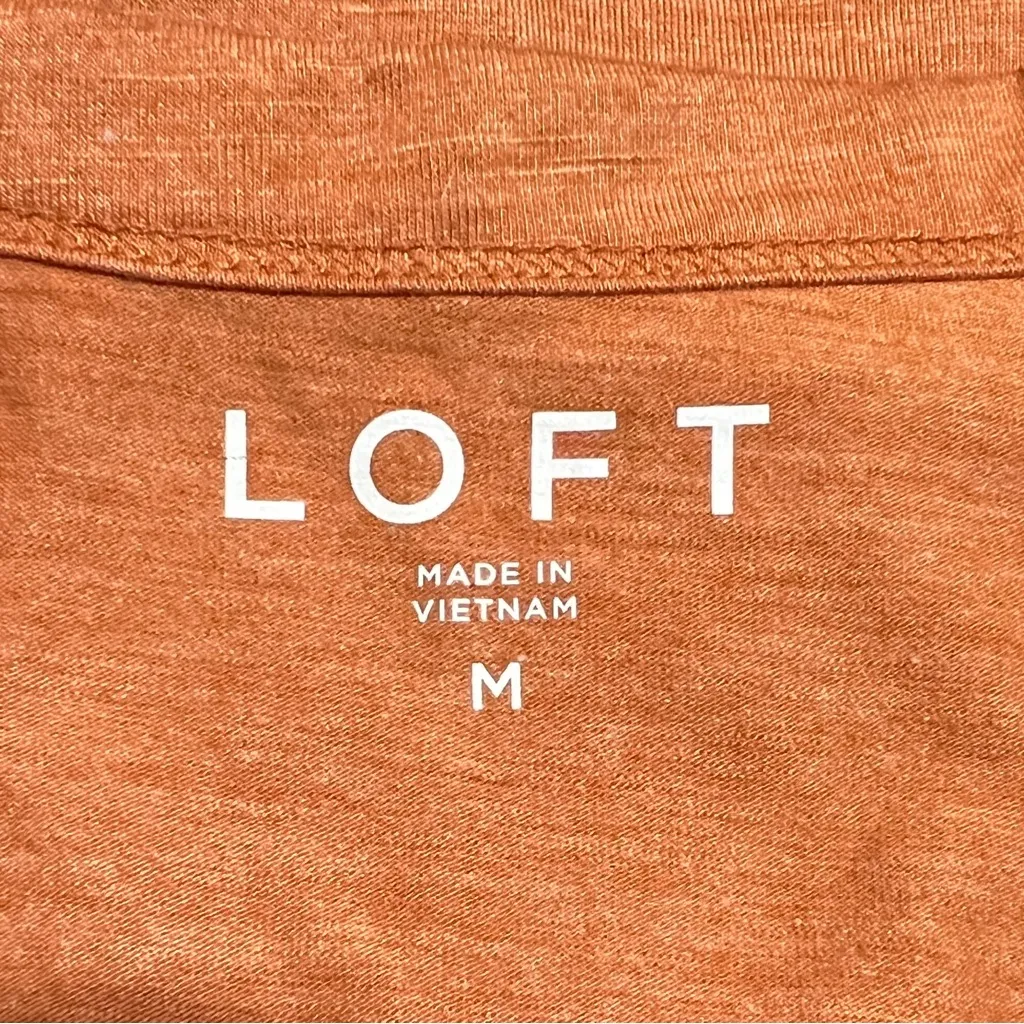 Loft Bundle: 2  Ruched Crop Tops 1 x Rust, 1 x Dark Gray Size Medium - Image 6