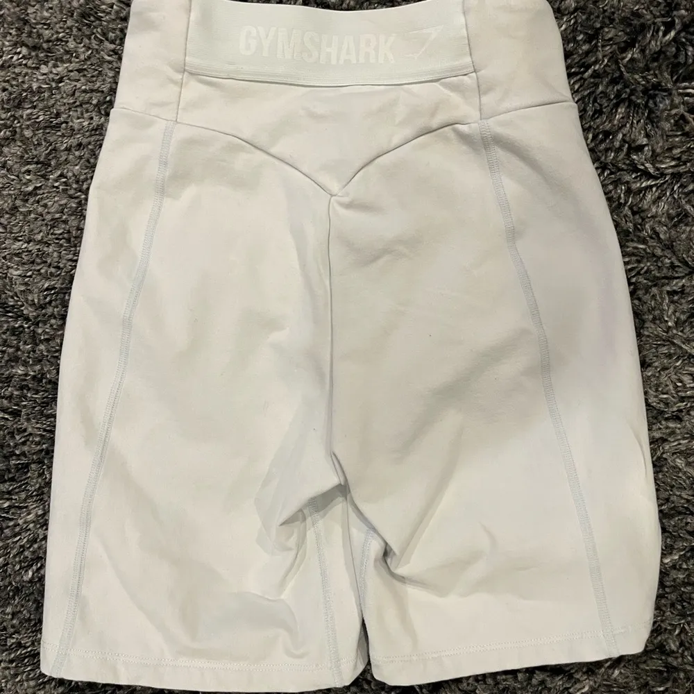 🌺GYM SHARK BABY BLUE HIGH RISE BIKER GYM SHORTS SIZE SMALL 🌺 - Image 4