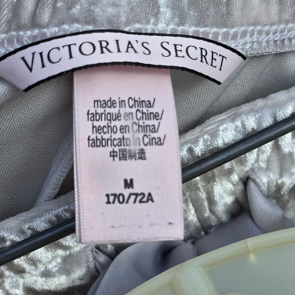 VICTORIA’S SECRET SILVER PLUSH CRUSHED VELVET JOGGERS NWOT SZ M - Image 10