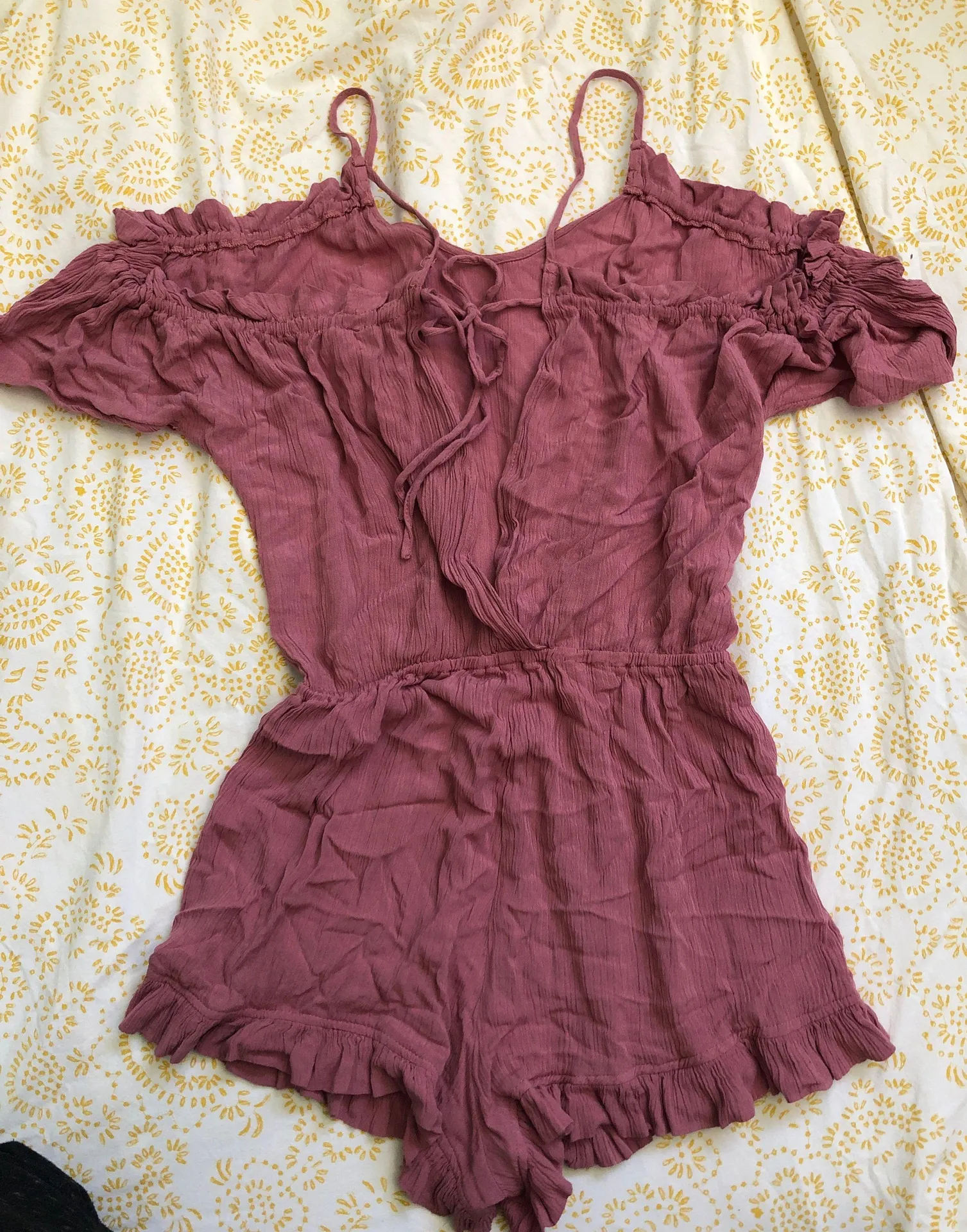 Charlotte Russe Romper - Image 4