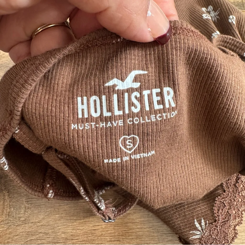 Hollister Brown Floral Lace Cami Y2K inspired - Image 3