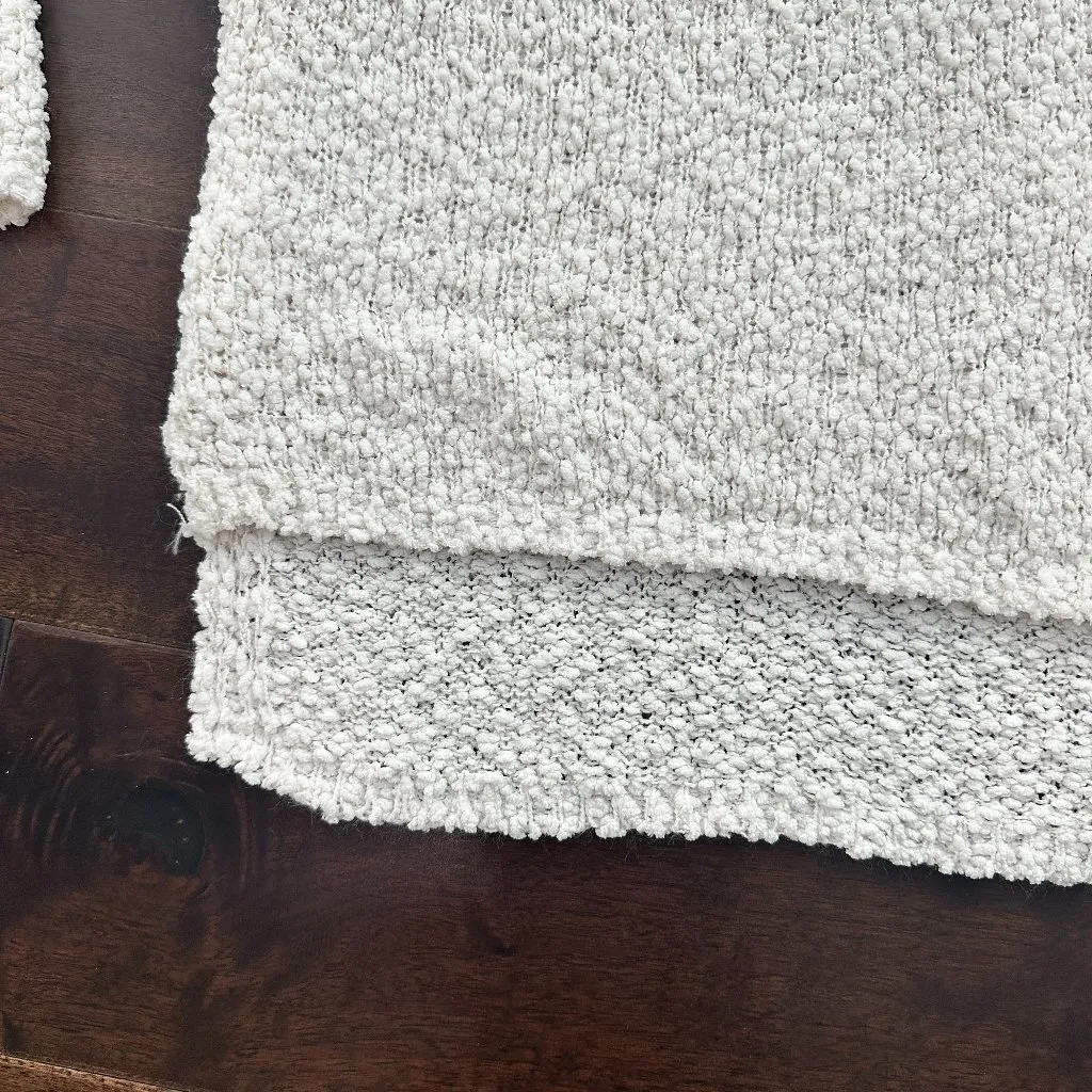 NORDSTROM Bobeau Boucle Cream Knit Turtleneck Sweater Size Medium - Image 5