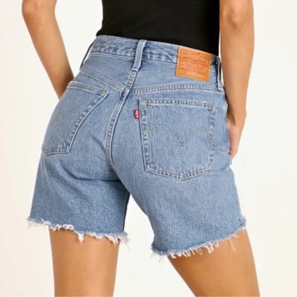 Levi’s 501 Classic Mid Thigh Denim Jean Shorts Denim Frayed Hem Distressed 6” - Image 2