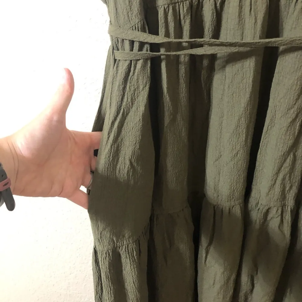 Calvin Klein Flutter Short Sleeve Tiered Gauze Midi Dress in Forest Green Size 4 - Image 4