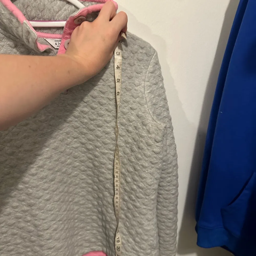 Crown and Ivy gray / pink pullover - Image 7