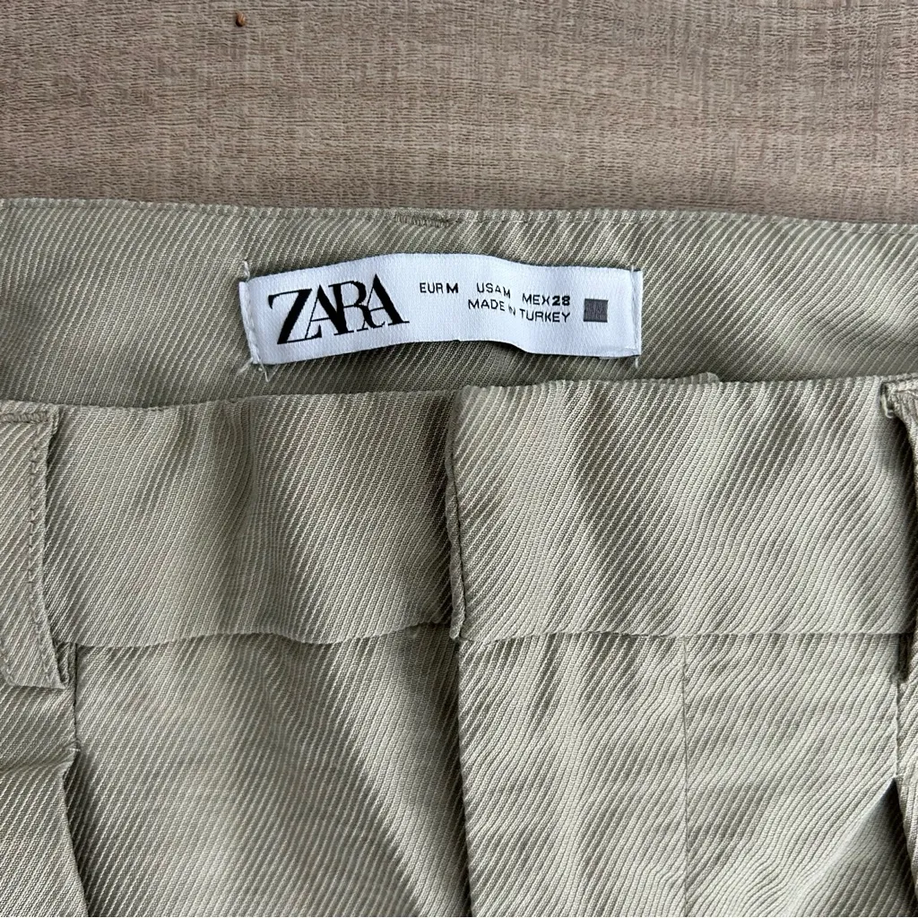 Zara High Rise Pleated Front Wide Leg Light Sage Green Trouser Pants M - Image 4