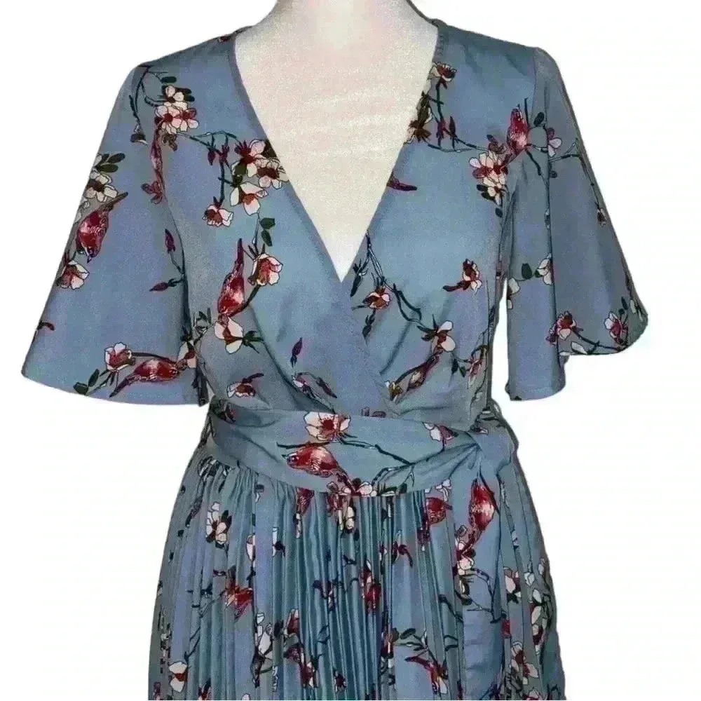 PrettyLittleThing Dusty Blue Floral Pleated Midi Dress-NWOT - Image 6