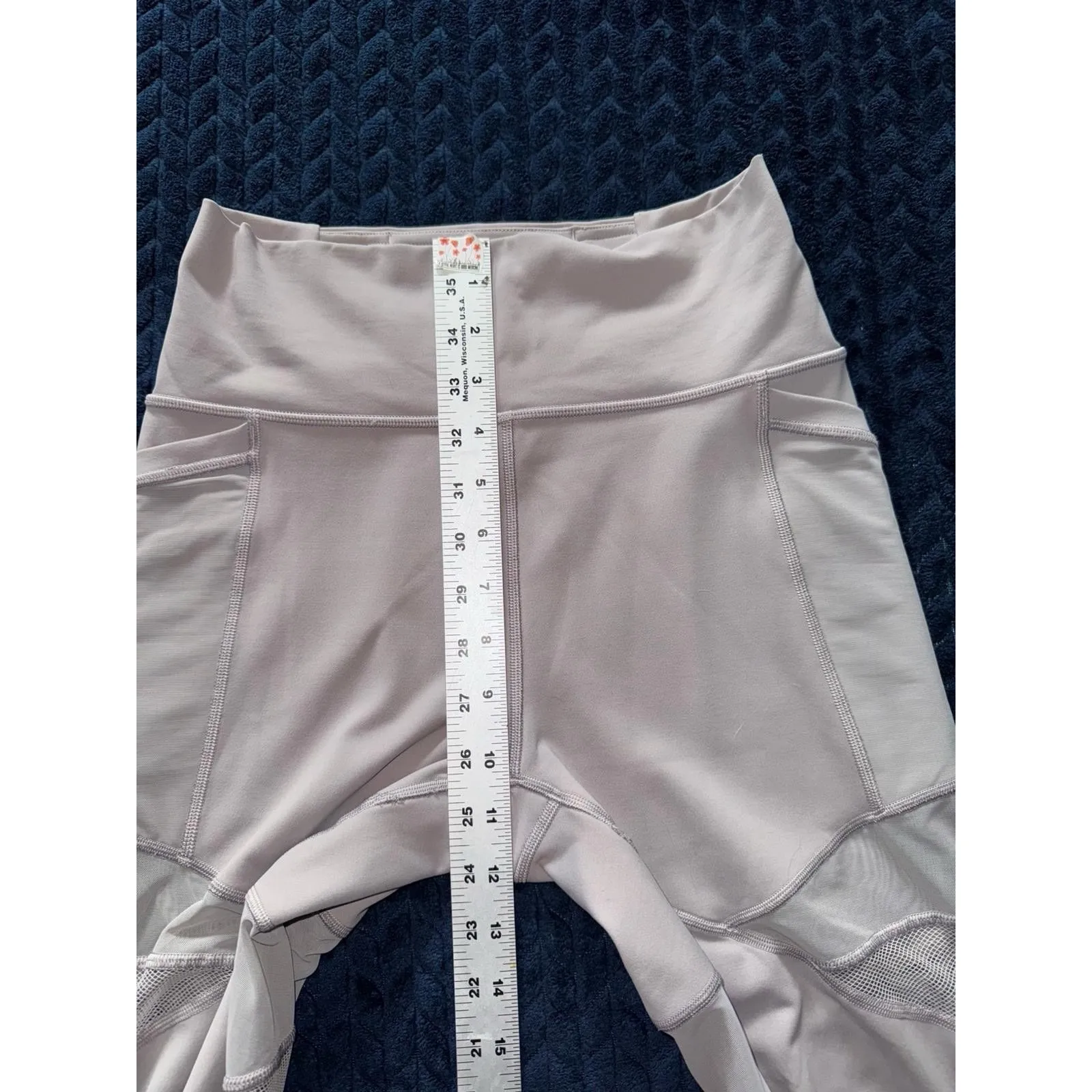 Lululemon Women's Forget The Sweat Tight Mesh Insert Pockets Size 8‎ - Image 8