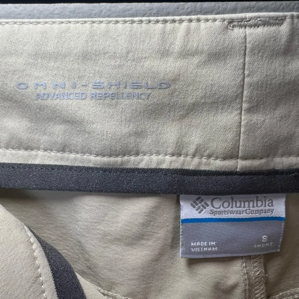 Columbia Women's Mumbai Mover III Pants Beige Omni-Shade Granola Girl Sz 8 Short - Image 9