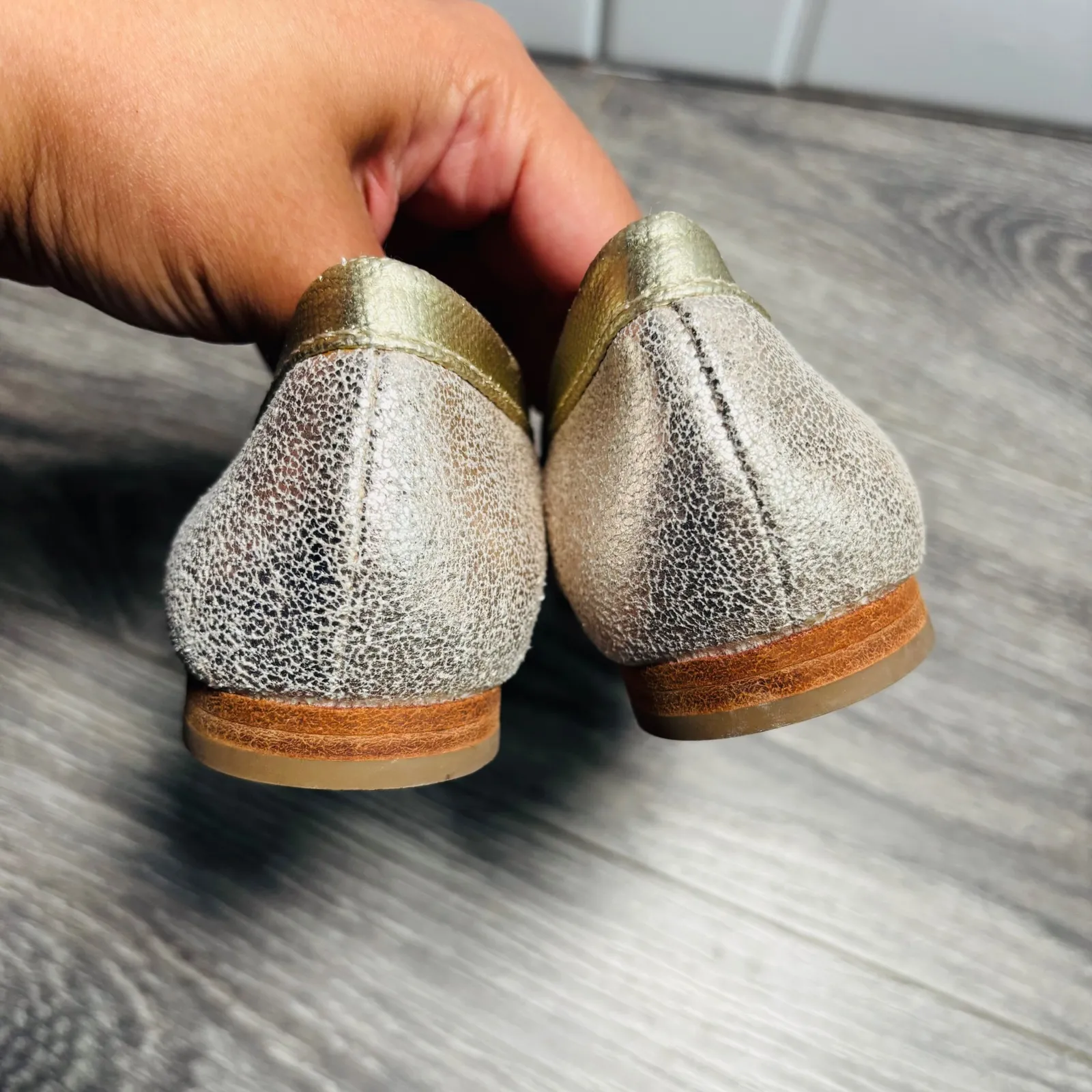 Cole Haan Women's Gold Glitter Loafers Flats‎ Shoes Size 7B - Image 5