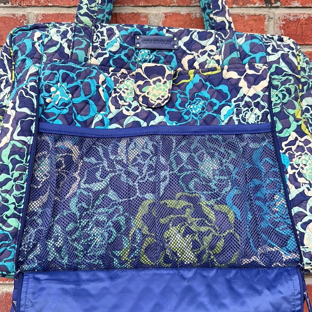 Shoukder Travel Bag - Image 4