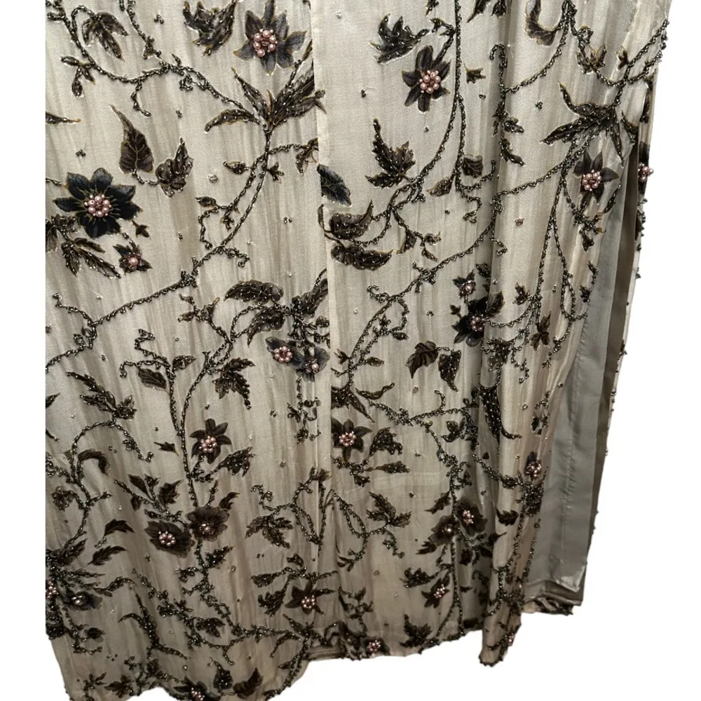 Vintage Victoria Royal Silk‎ Beaded Gown - Image 4