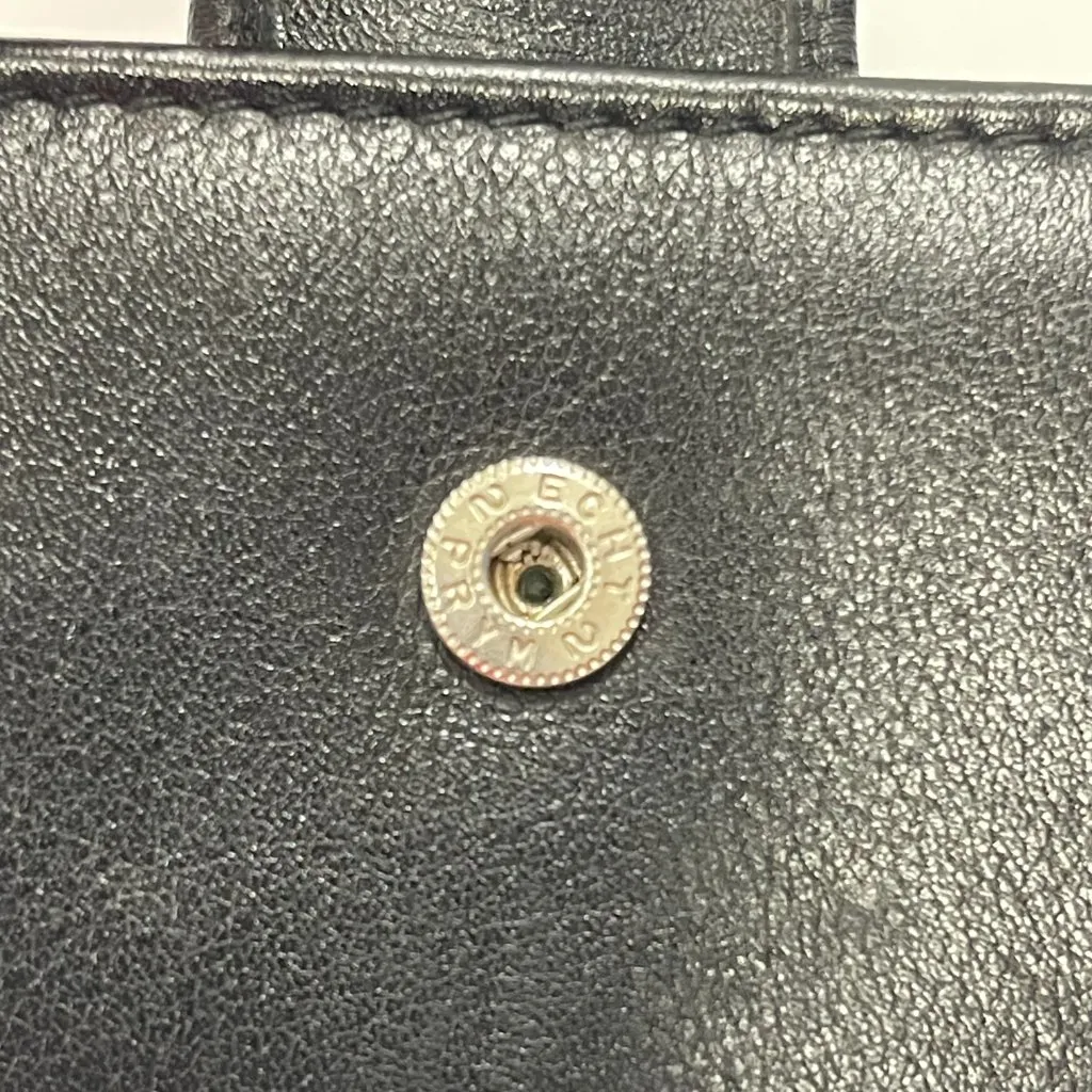 GUCCI Leather Bi-fold Compact Wallet Black - Preowned - Image 13