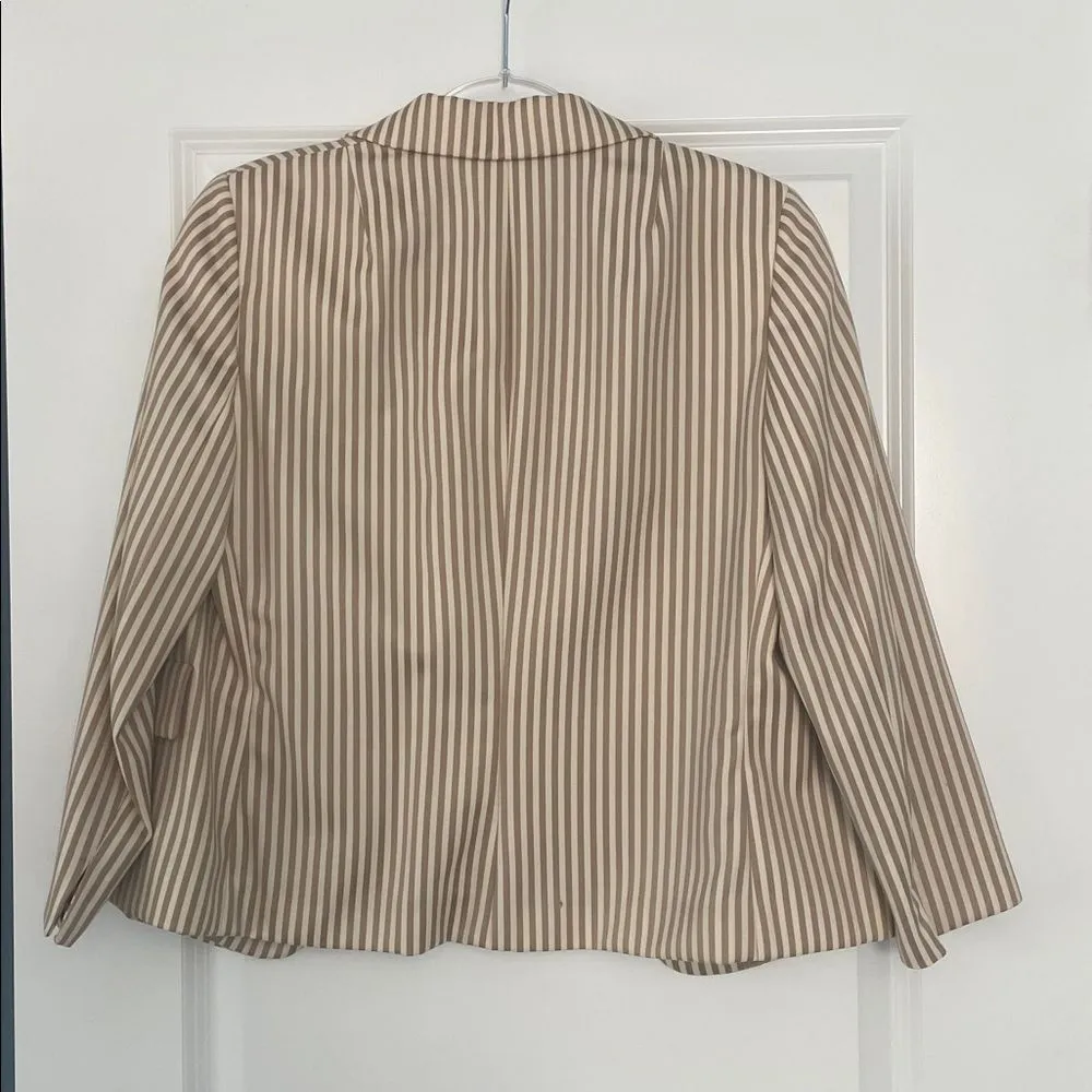 Akris Punto Wool Striped Blazer Hidden Closures Size 12 - Image 9