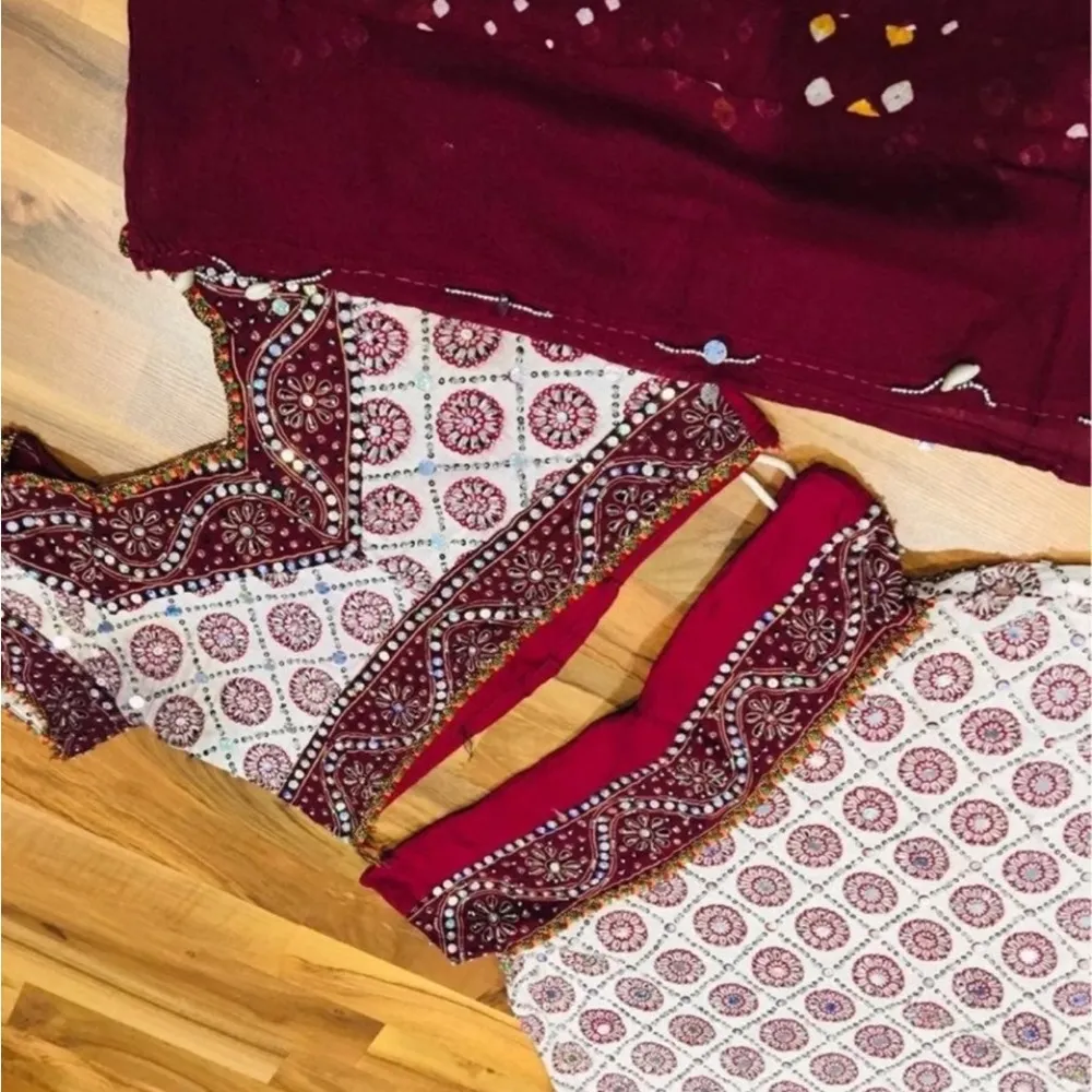 Maroon and white three piece lengha dress outfit choli sari Diwali Eid Indian - Image 7