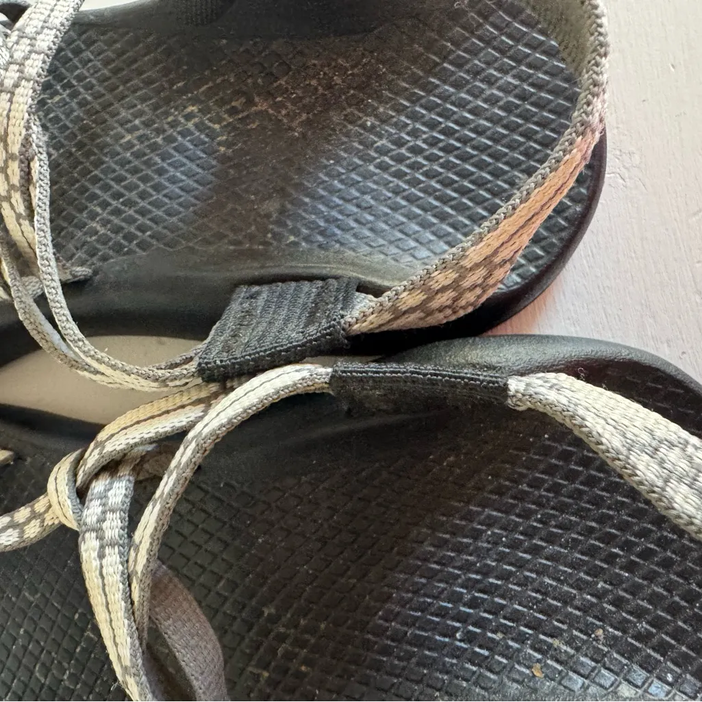 Chaco women’s ZX2 strappy sandals size 8 - Image 5