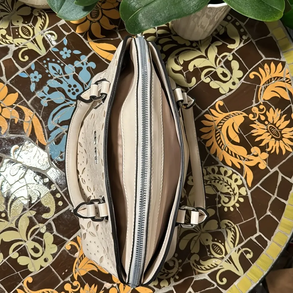 NINE WEST HANDBAG - Image 4