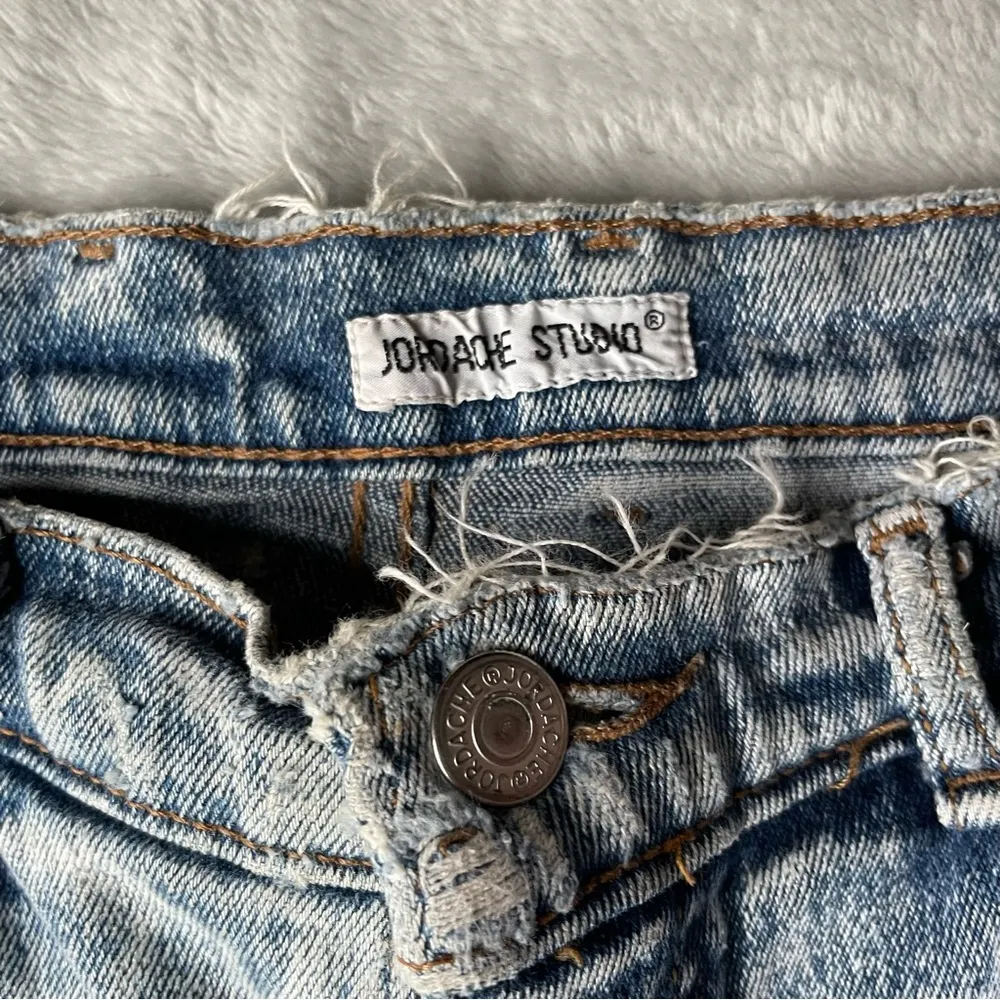 Vintage 80s Jordache Acid Washed High Waisted Mom Denim Jeans 25/26 - Image 3