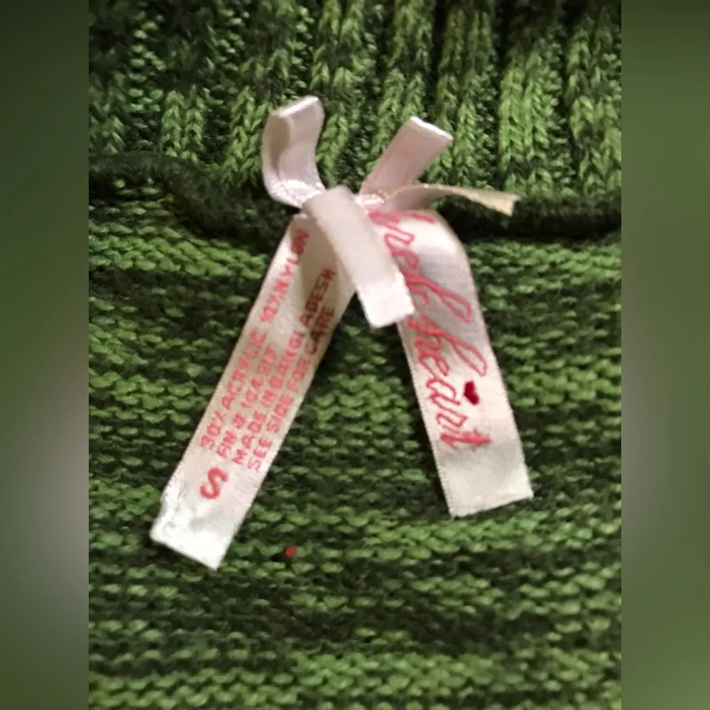 Derek Heart Women’s Long Sleeve Deep V-neck Sweater Size S - Image 3