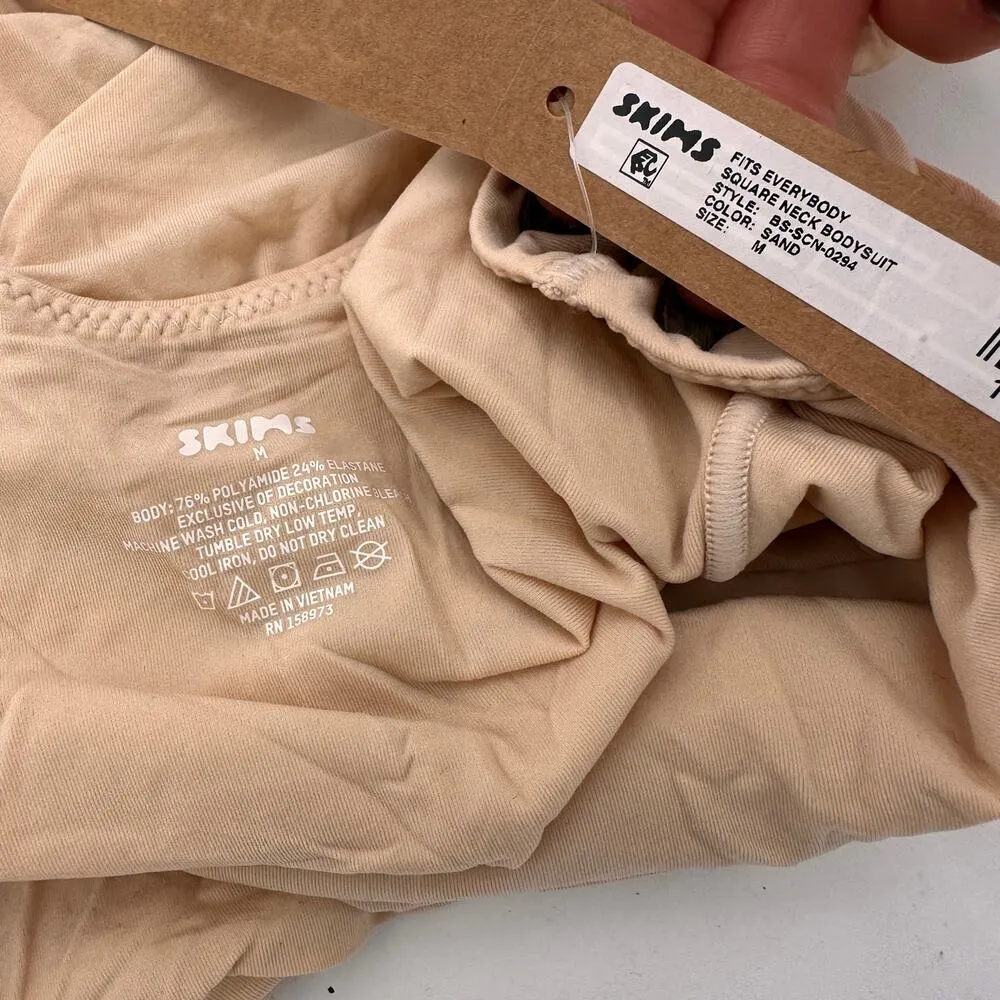 Skims Fits Everybody Square Neck Bodysuit Thong Sand Size Medium New with Tags - Image 5