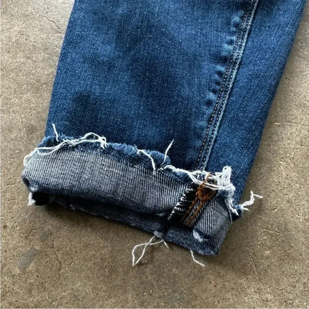 NWOT Spanx Denim Ankle Skinny Distressed Med Wash Jeans BUTT LIFTER Size Medium - Image 9