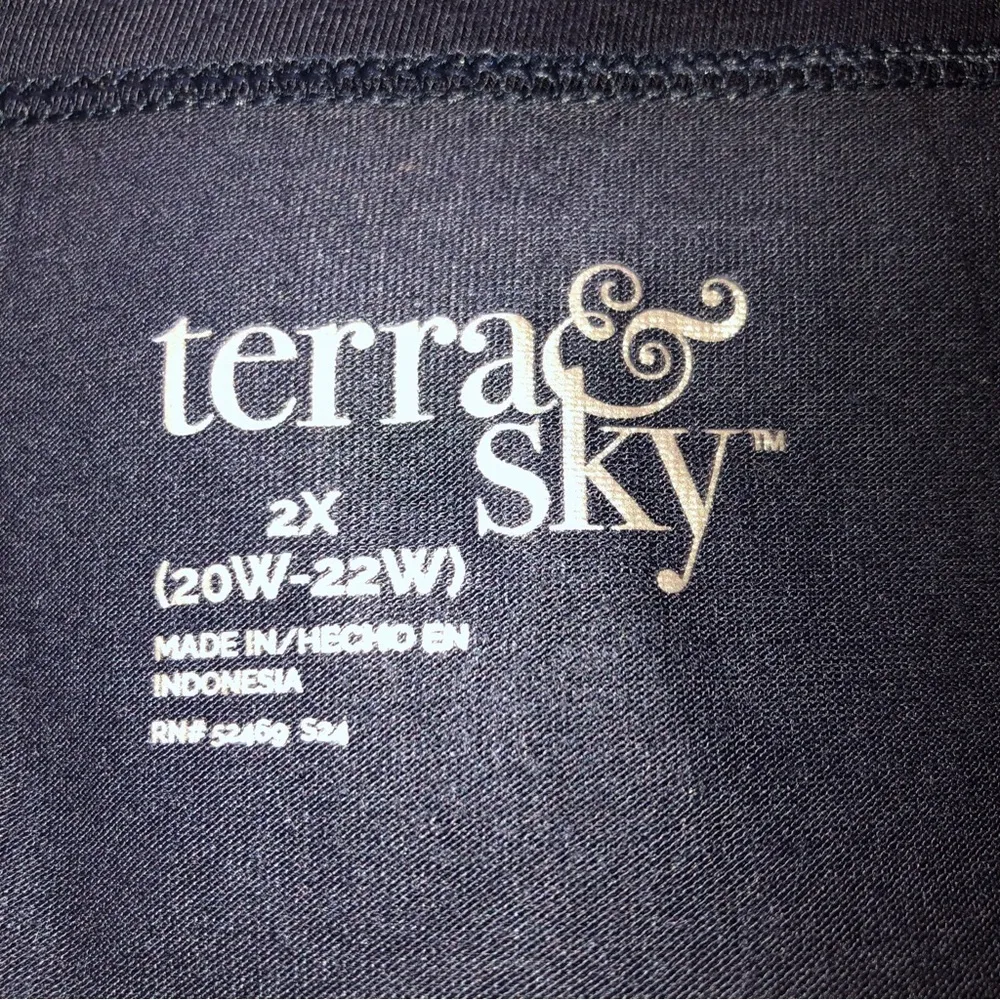 TERRA & SKY Womens Cami Top Plus Size 2X 20W-22W Navy Blue Lace Trim NWOT - Image 5