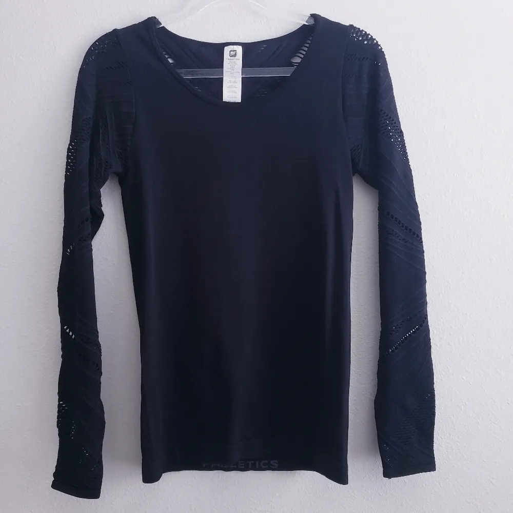 Fabletics Isabella Seamless Long Sleeve Perforated Athletic Top - Image 2