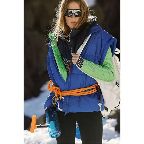 Free People NWT  White Out Neck Warmer - Image 2