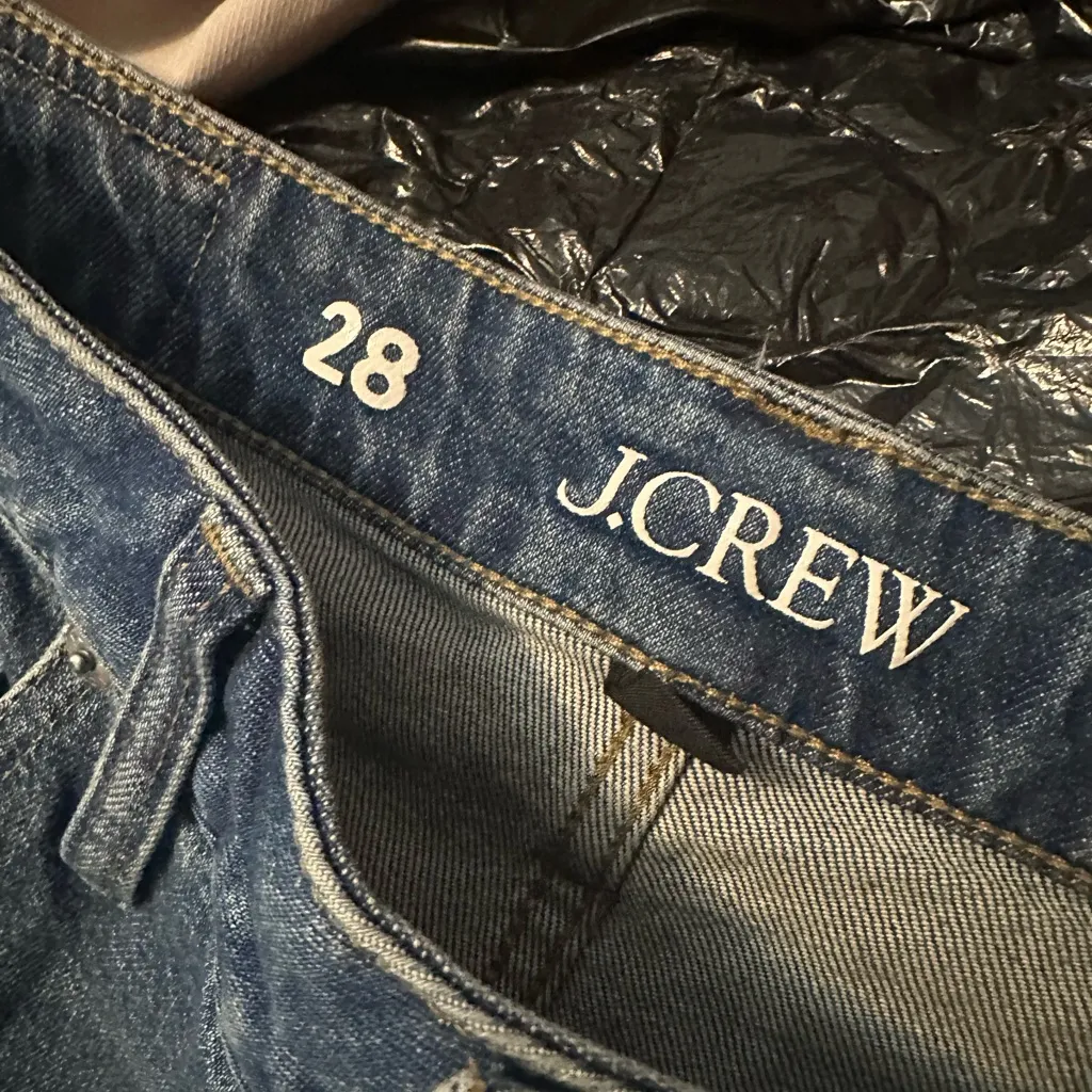 J. Crew Curvy slim-wide jean in 1996 semi-stretch size 28 - Image 4