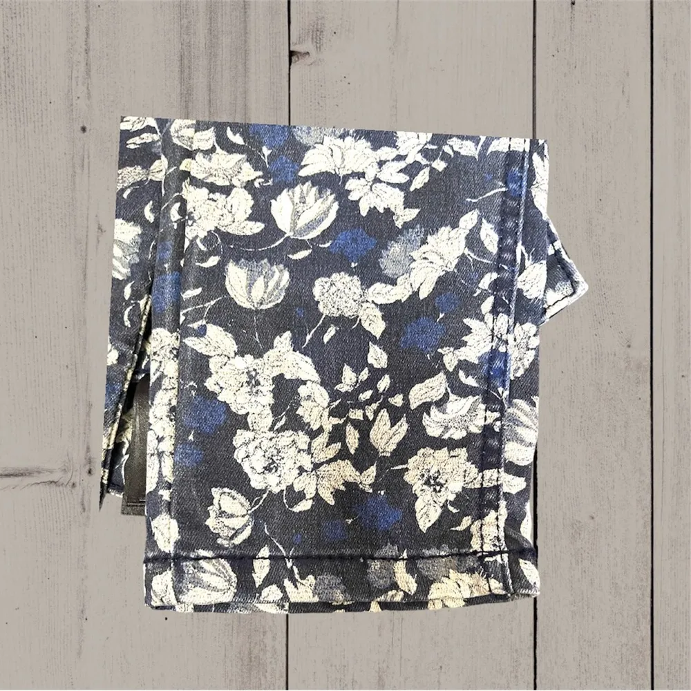 Size 6 Floral Super Slim Skinny Jeans Blue Cream - Image 5