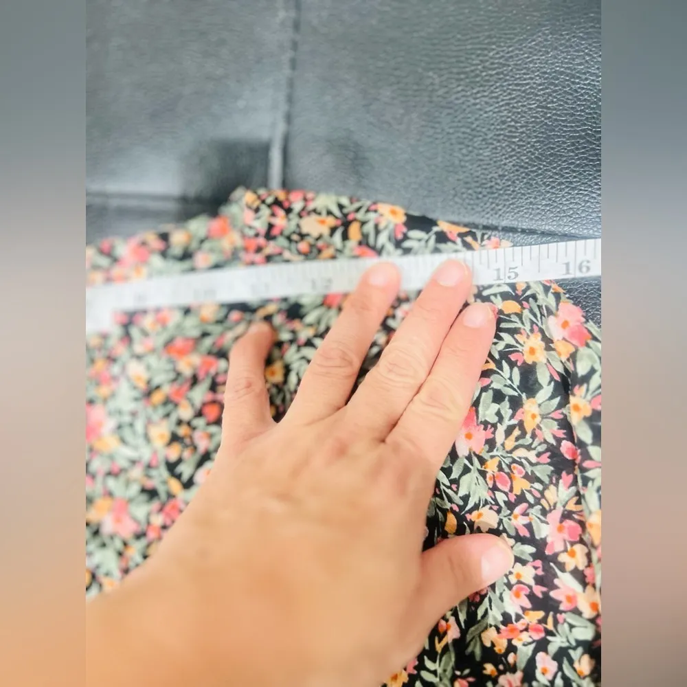 Bb Dakota by STEVE MADDEN Counting Petals Dress
Size small NNT - Image 13