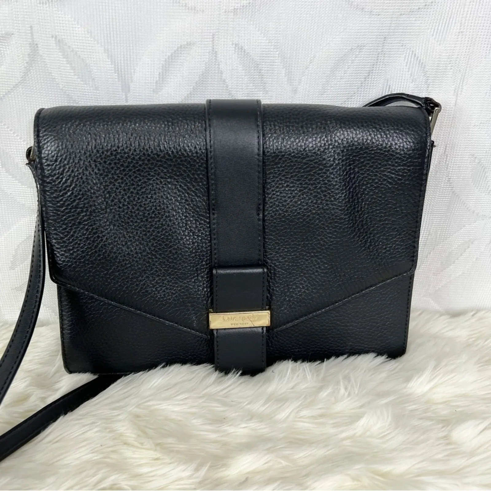 Kate‎ Spade Black Leather Crossbody Shoulder Bag Flap Gold Buckle - Image 3