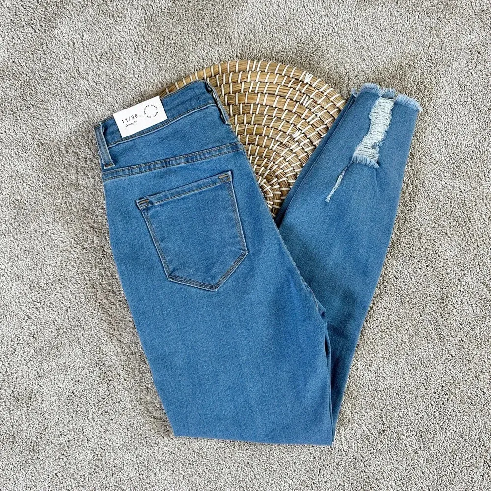 NWT Encore Jeans Est 1988 Skinny Fit Blue Size 11/30 - Image 7
