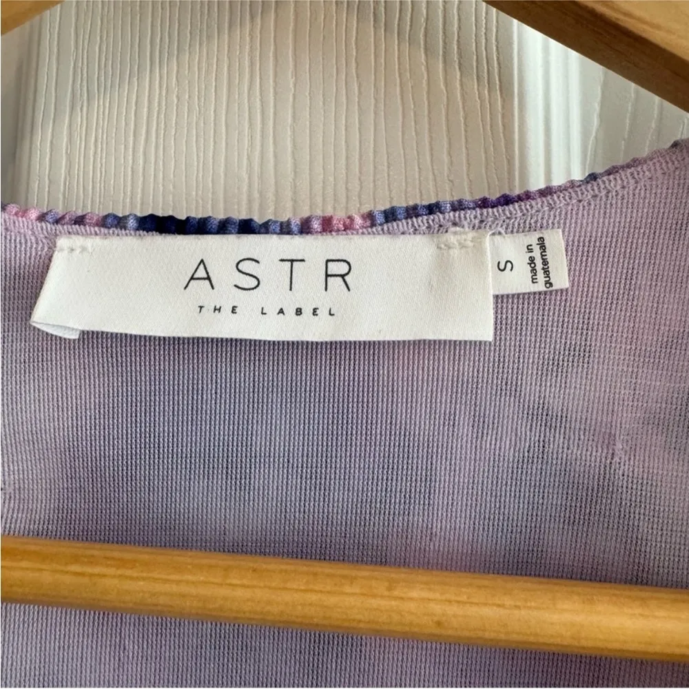 ASTR Long Sleeve Floral Blouse - Image 4