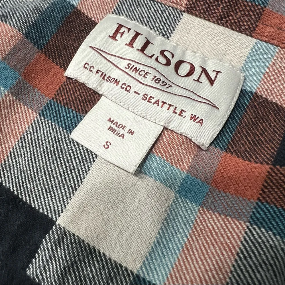 Filson Plaid Flannel Button down shirt small White - Image 5