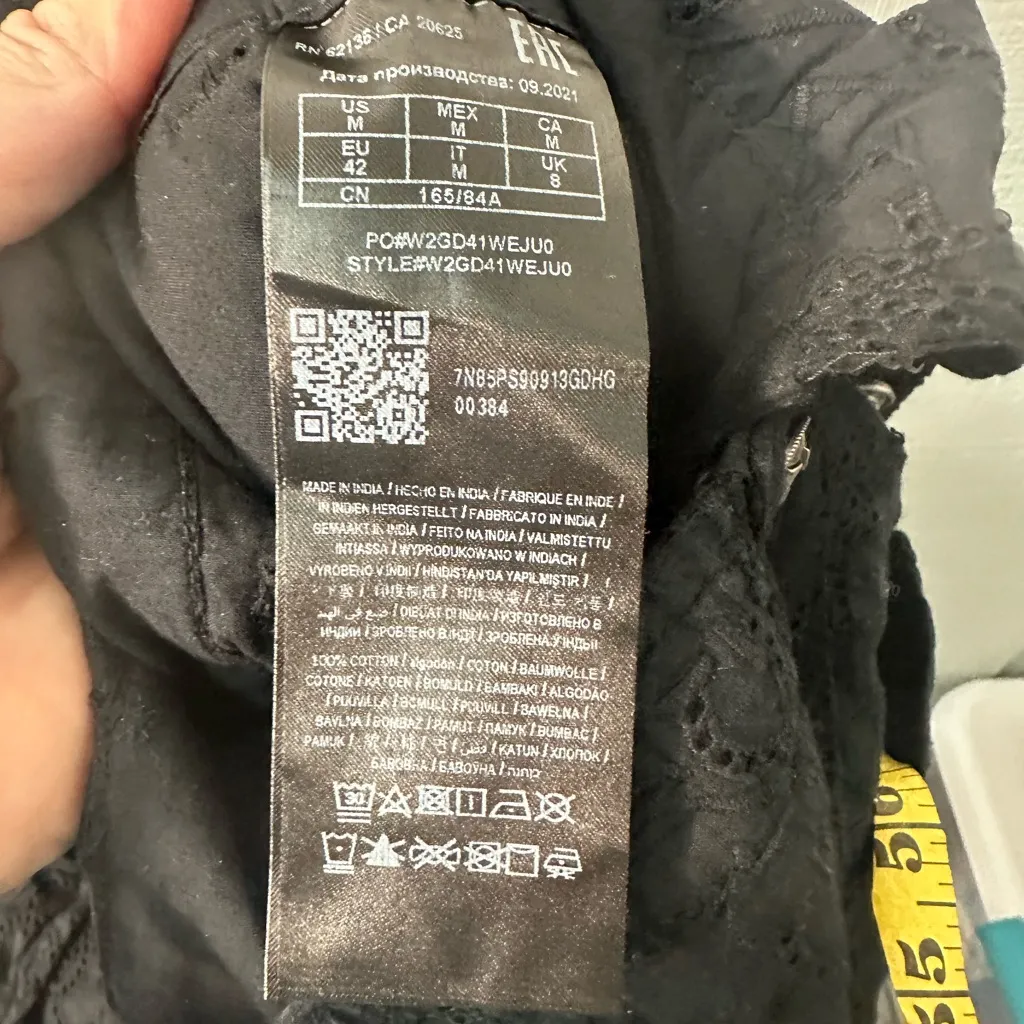 GUESS Women's Black Tosca Cotton Eyelet Jumpsuit Size Medium NWT - Image 13