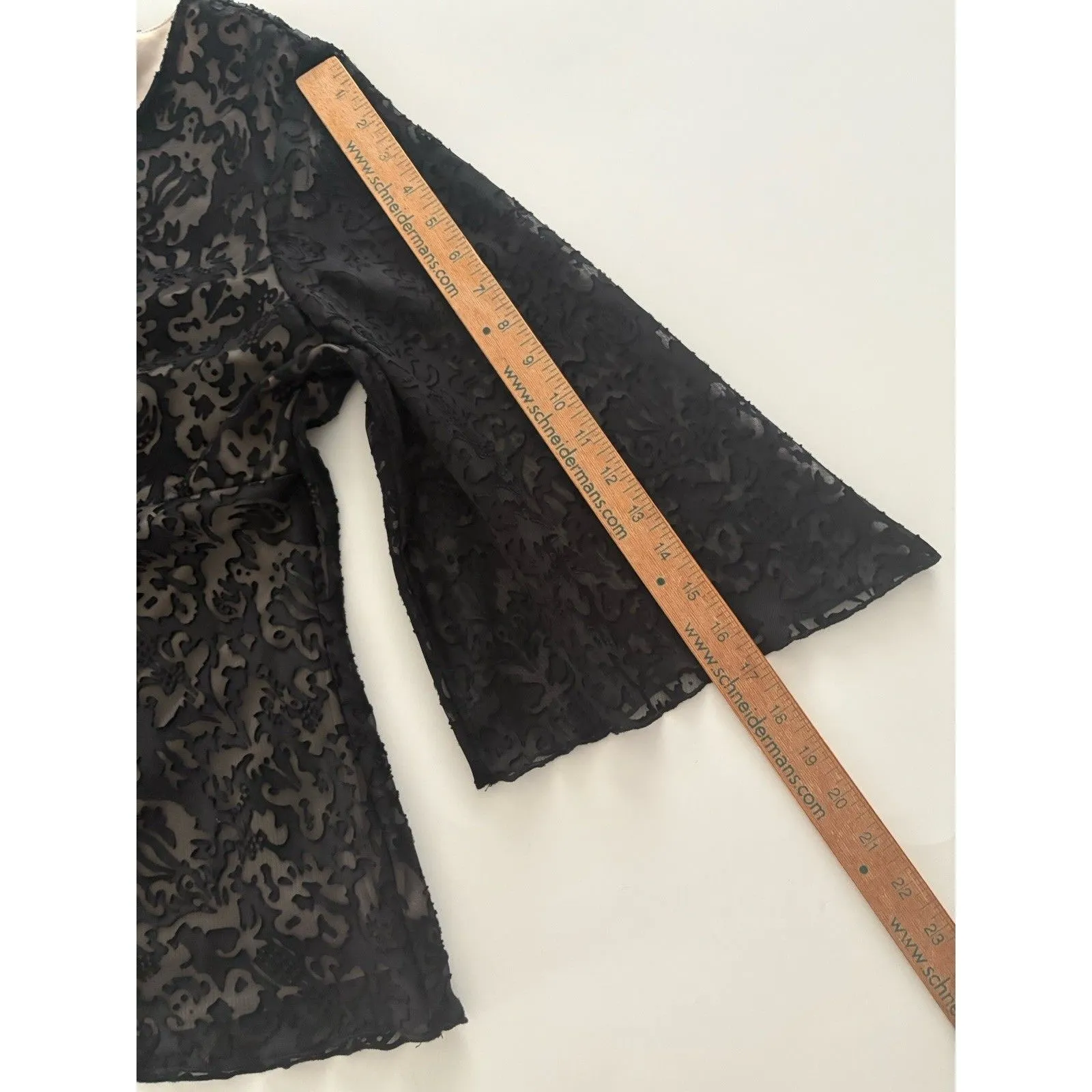 Dressbarn Babydoll Top L Black Lace Y2K Velvet Burnout Whimsigoth Bell Sleeve Size L - Image 12