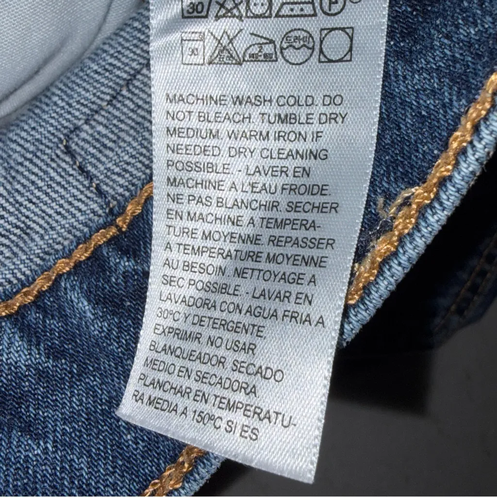 Levi’s 501 Original Fit High Rise Cutoff Distressed Denim Jean Shorts size 25 - Image 5