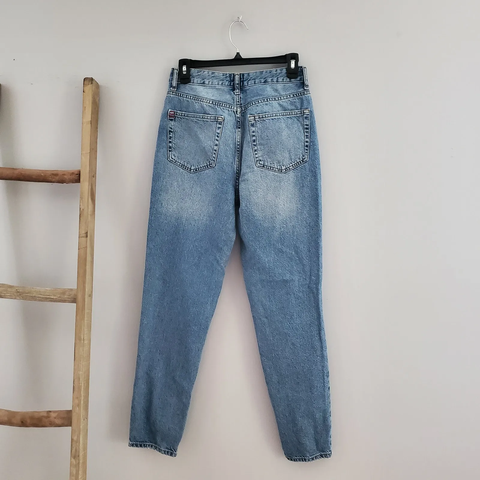 BDG Urban Outfitters Mom High Rise Distressed Straight Leg Jeans Size 28 - Image 2