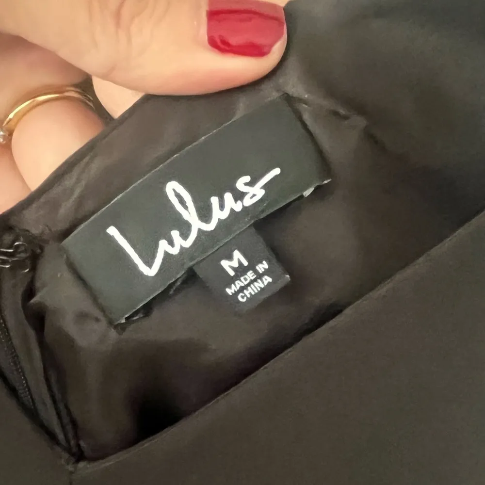 Lulus Off the Shoulders Skater Dress in Black Women's sz M - Image 3