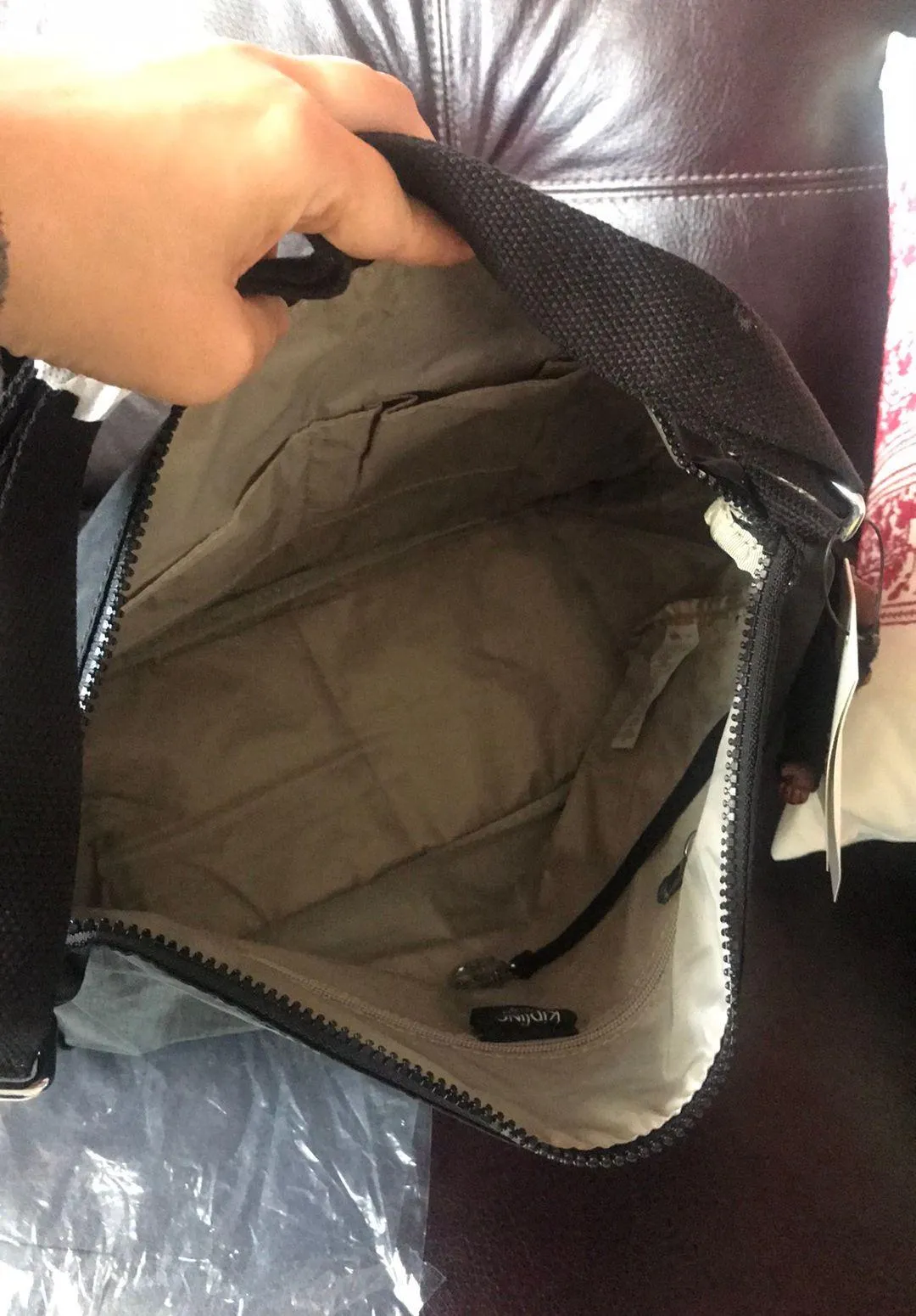 SIDNEY Shoulder Travel CrossBody Bag - Image 5