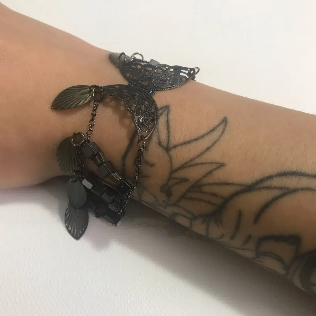 Black Antique Gold Tone Gothic Butterfly and Leaf Bracelet or Anklet 8 inches - Image 3