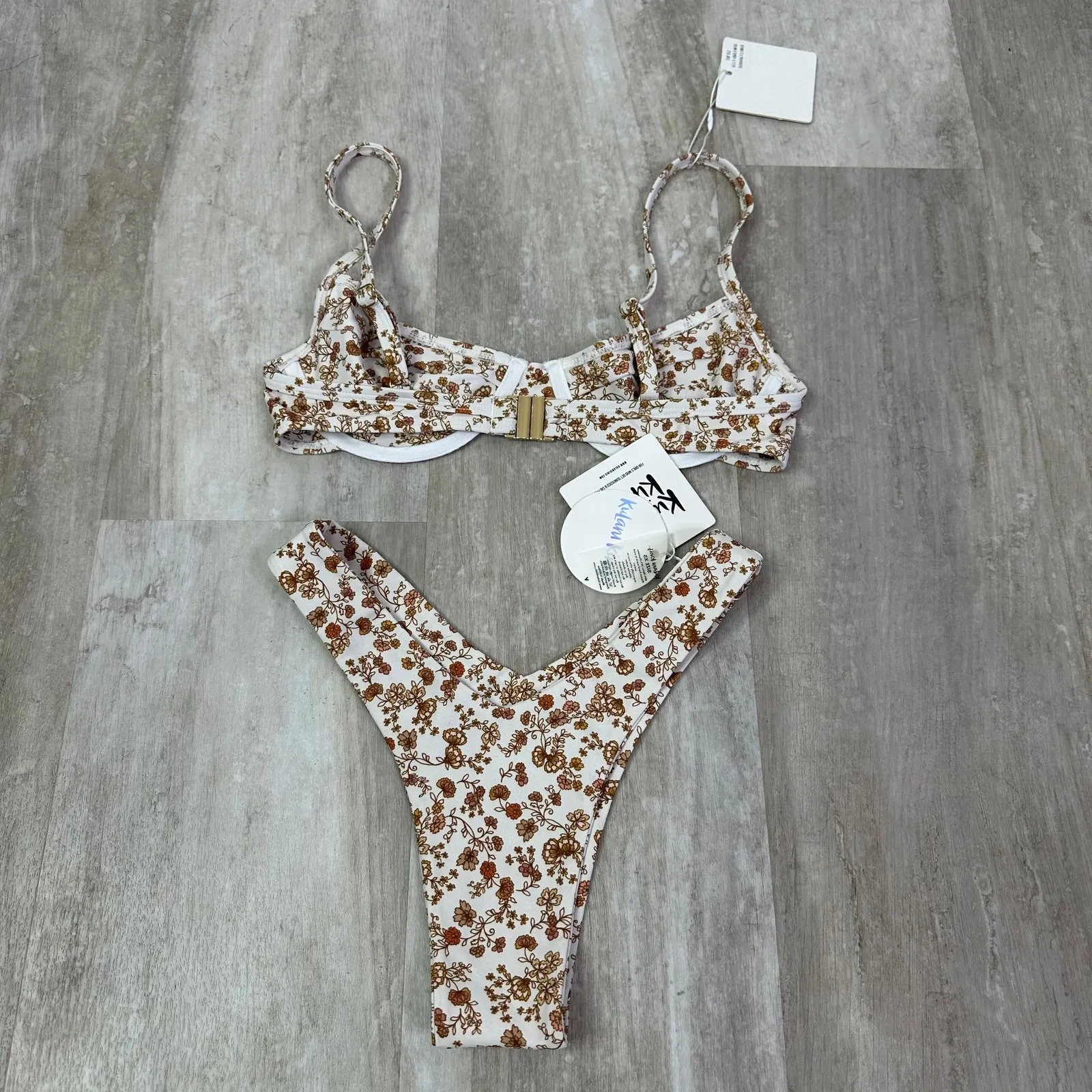 NEW Kulani Kinis Running Flower Bikini XS Ditzy Underwire Top Y Cheeky bottom - Image 7