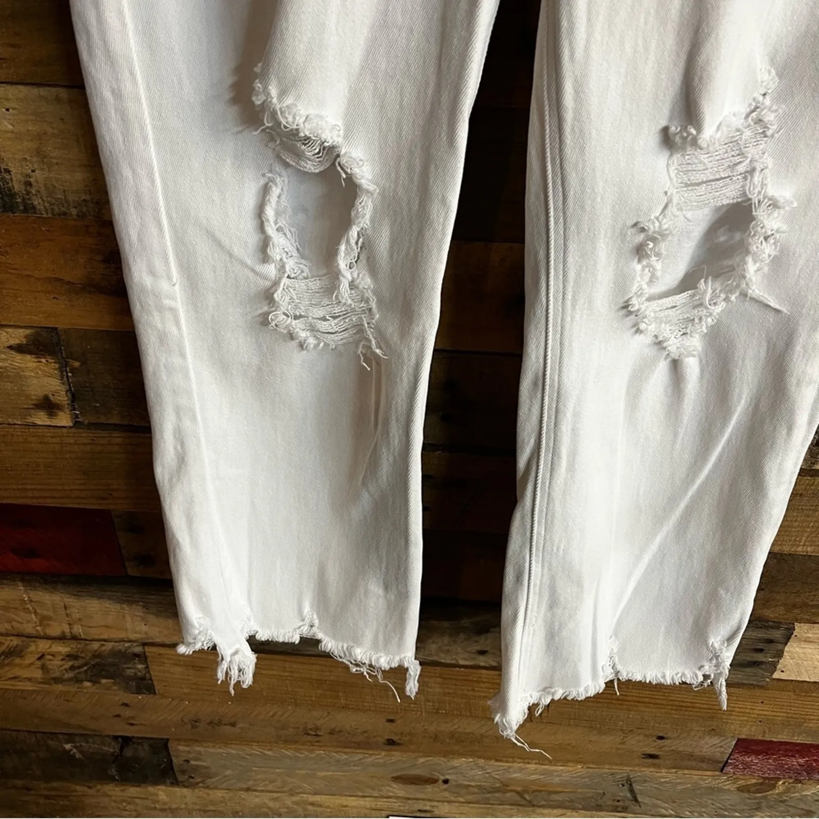 Risen White Distressed‎ Jeans Size 15/32 - Image 5