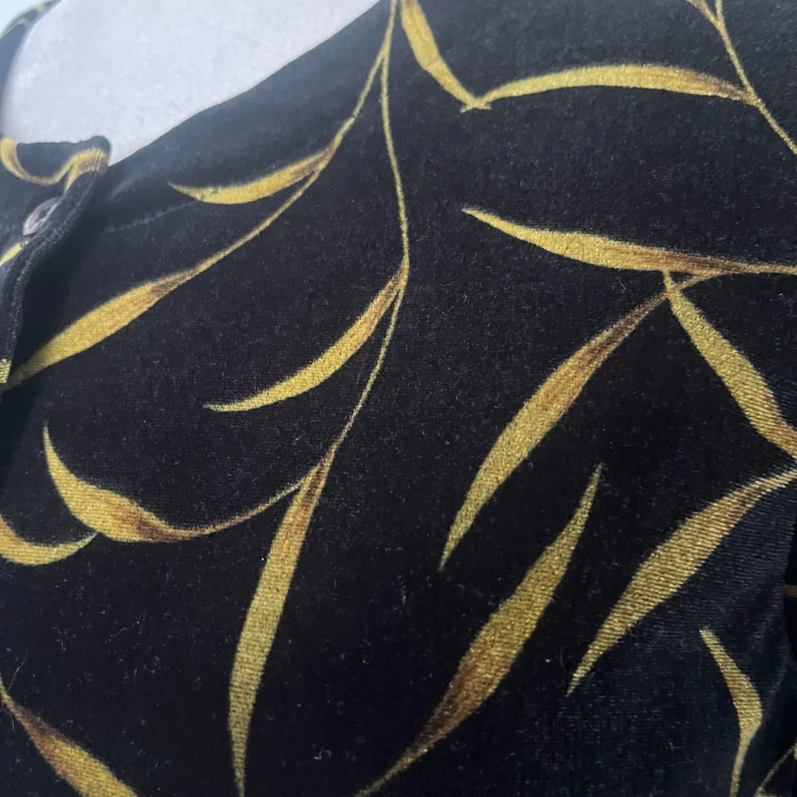 Vtg Casual Corner Annex 90s Velvet Crop Jacket Sz 6 Whimsigoth Gold Leaf Retro Black - Image 6