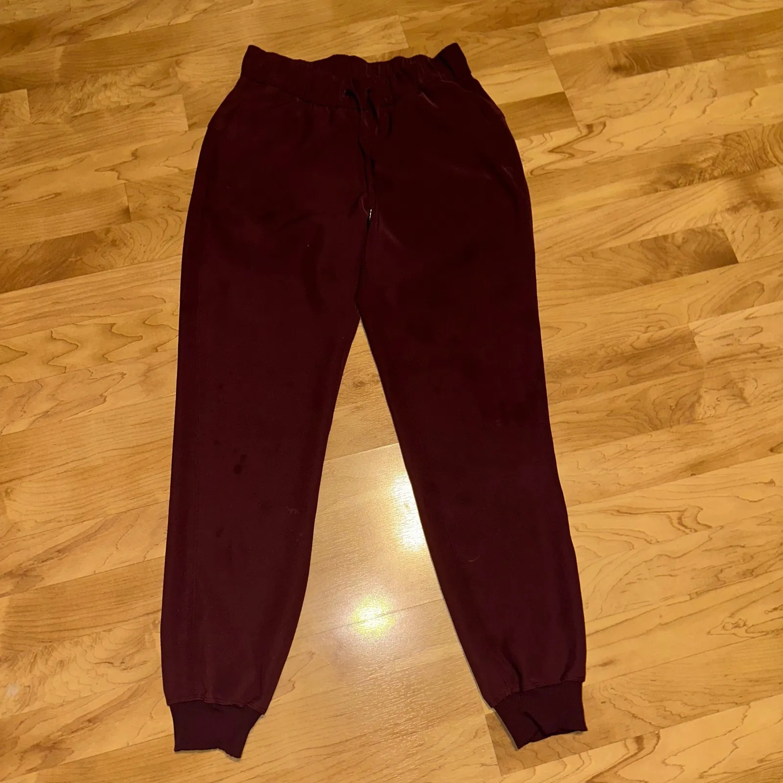 Lululemon On‎ the Fly Jogger *Woven
Cassis Size 4 Purple - Image 4