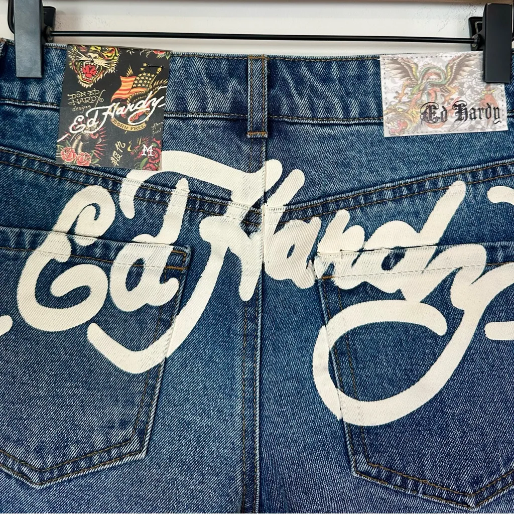 NWT Ed Hardy Flame Skull Denim Shorts - Size: Medium - Image 7