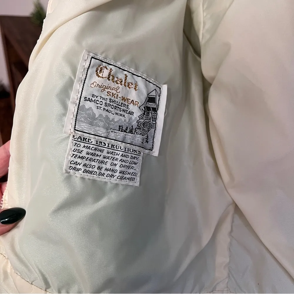 Vintage Chalet Ski - Image 4